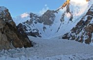 Gasherbrum I Yüksek İrtifa Ekibimiz ana kampa ulaştı.