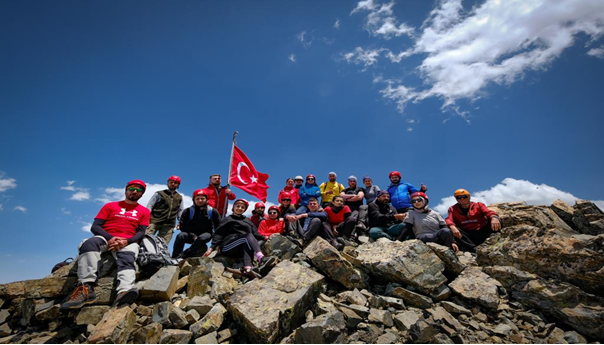 Kemerli Kaçkar Tırmanışı