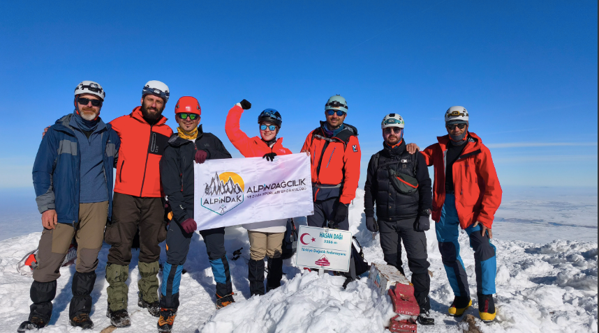 Alpin Dağcılık ve Doğa Sporları Spor Kulübü Hasan Dağ Tırmanışı