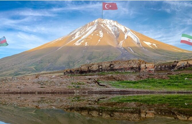 ÜÇ ÜLKE TEK ZİRVE KÜÇÜK AĞRI DAĞI ATATÜRK’Ü ANMA GENÇLİK VE SPOR TIRMANIŞI