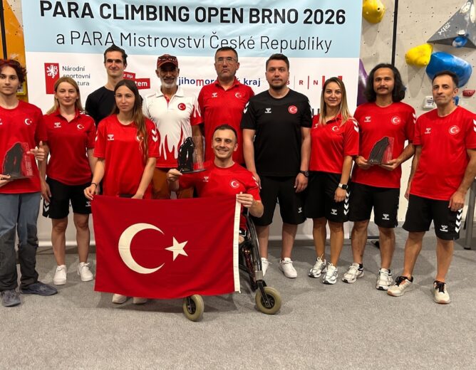 AVRUPA’DA TARİH YAZDIK: MİLLİLERİMİZDEN ÇEKYA’DA BÜYÜK ZAFER!